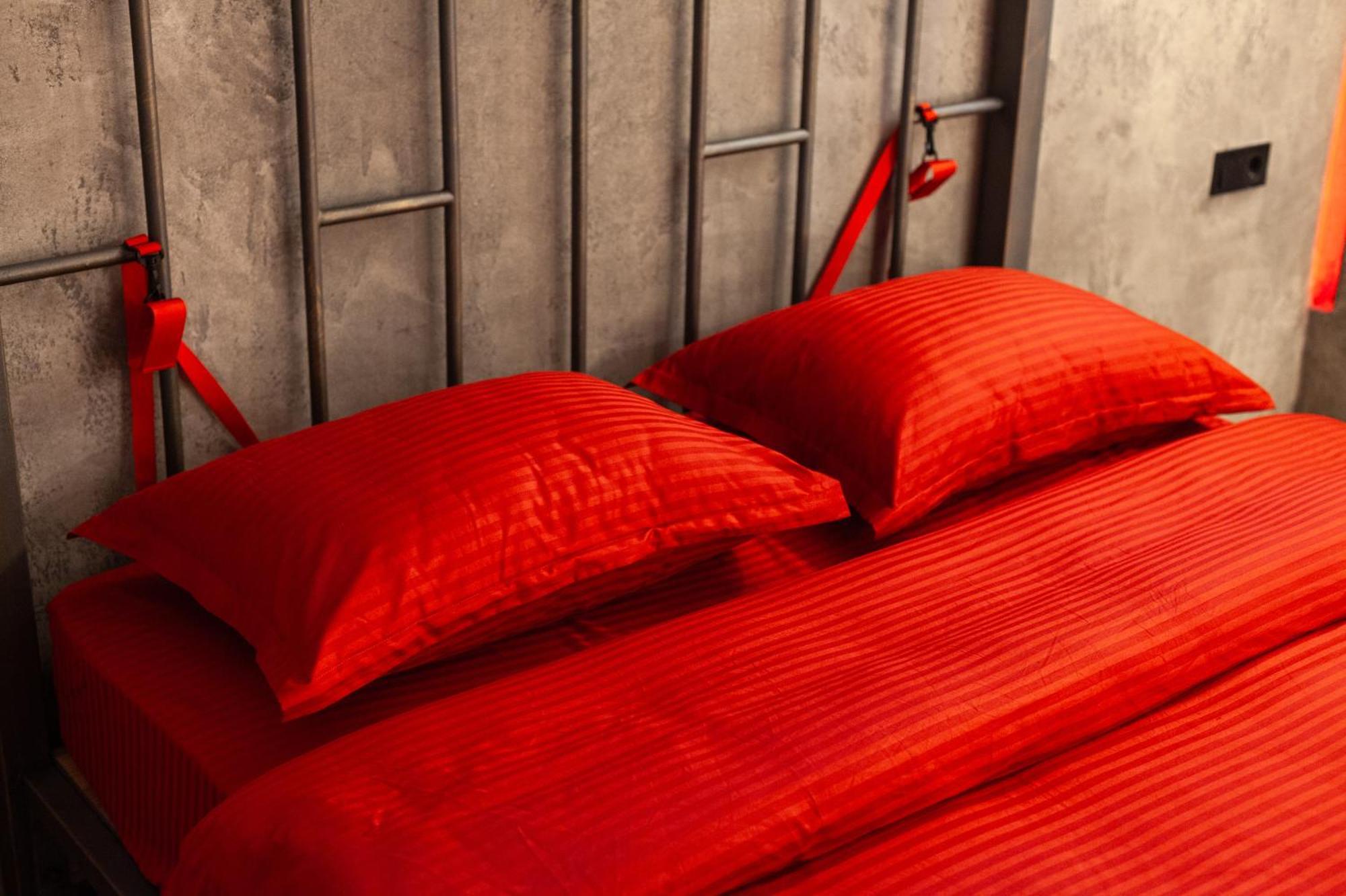 Royal Hot Jucuzzi Apartment Lviv Luaran gambar