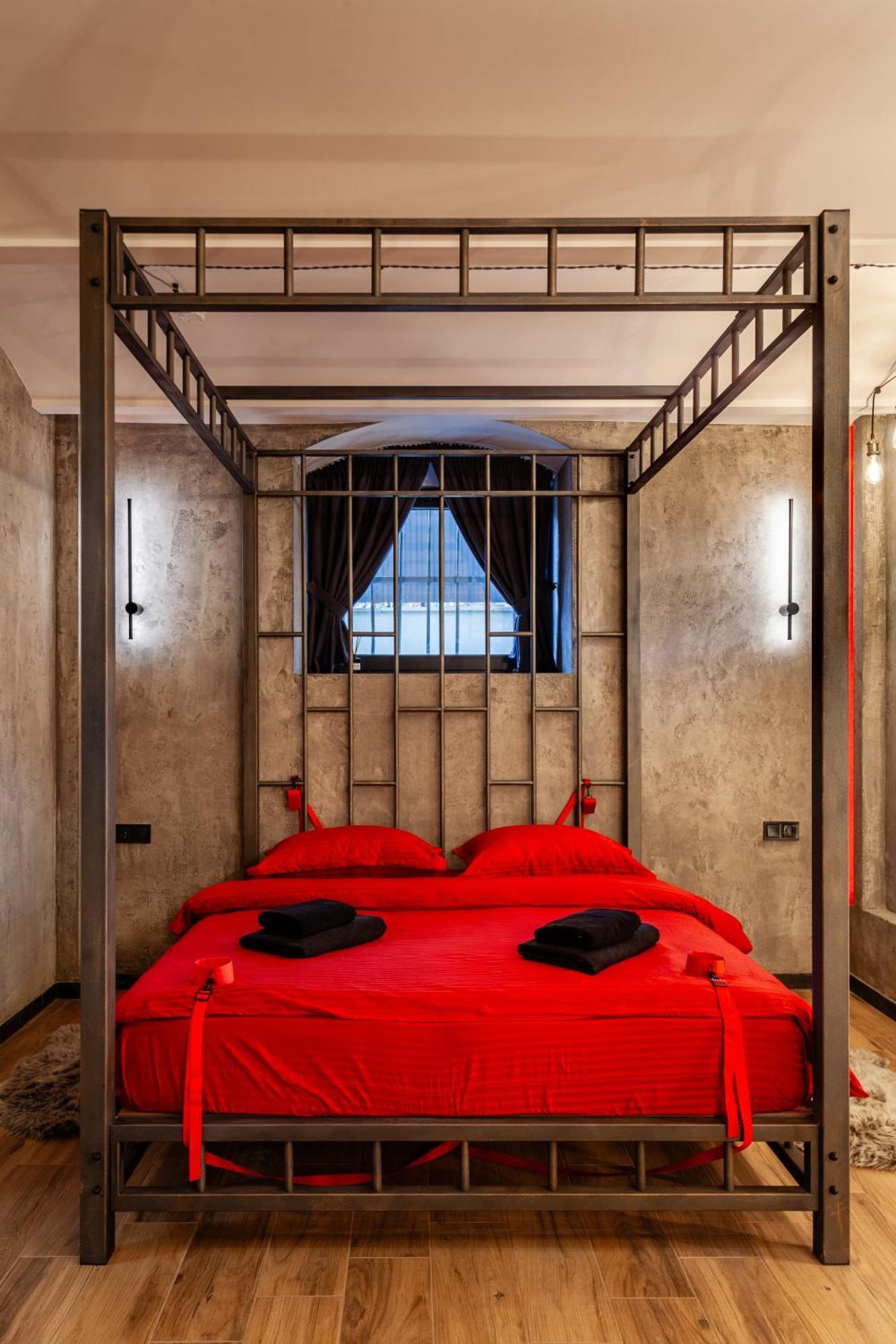 Royal Hot Jucuzzi Apartment Lviv Luaran gambar