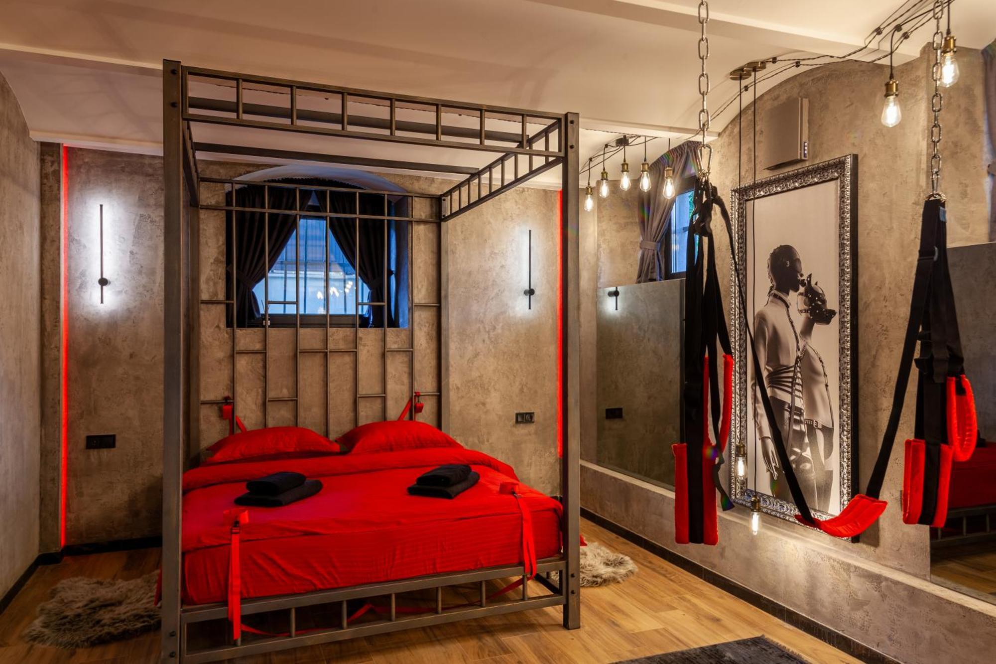 Royal Hot Jucuzzi Apartment Lviv Luaran gambar